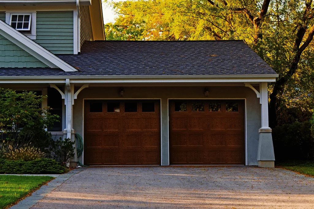 f811cc3130d12c74c1f9916a3319d8bc Garage door service in Fort Wayne